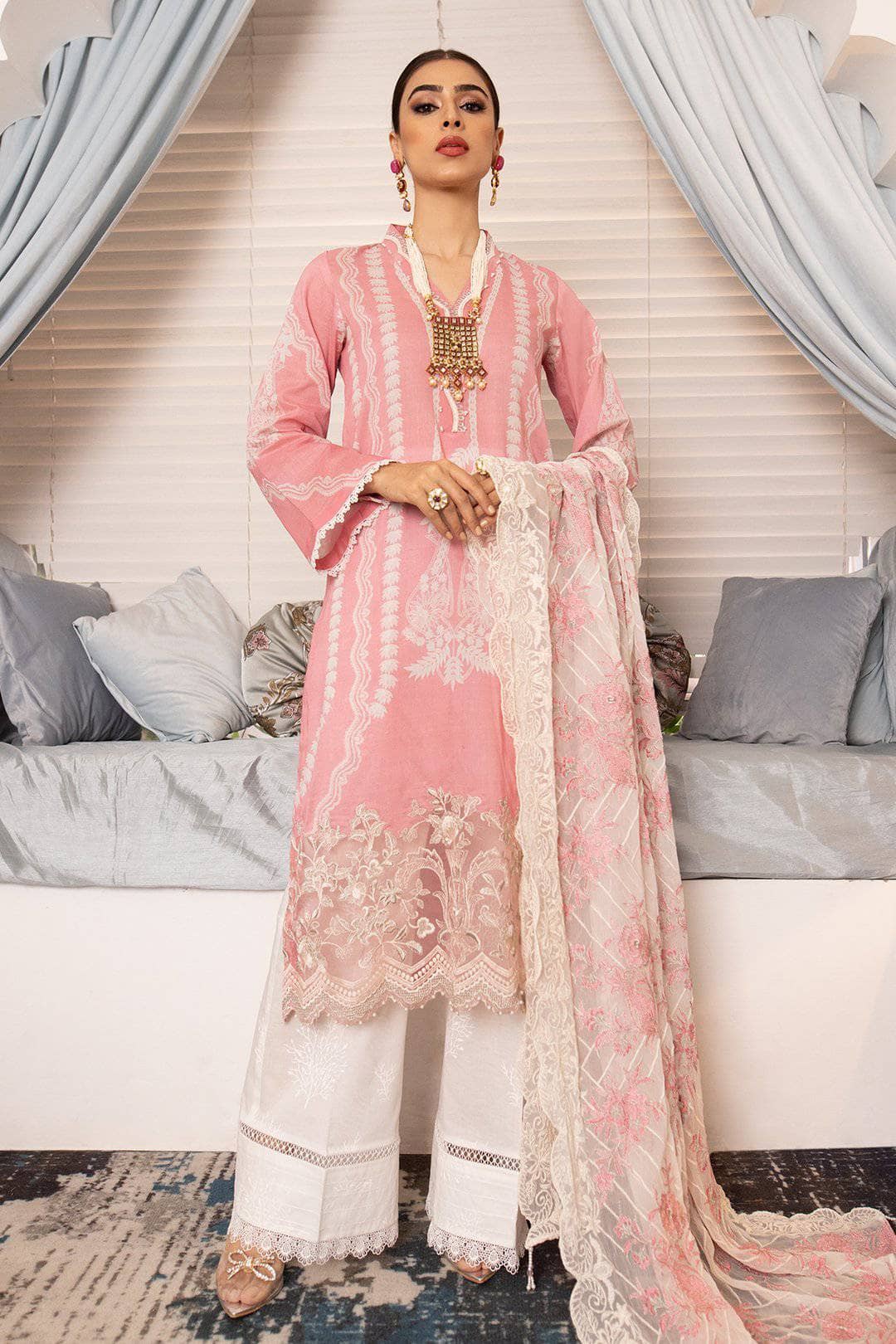 img_nureh_lawn_collection_awwal_boutique
