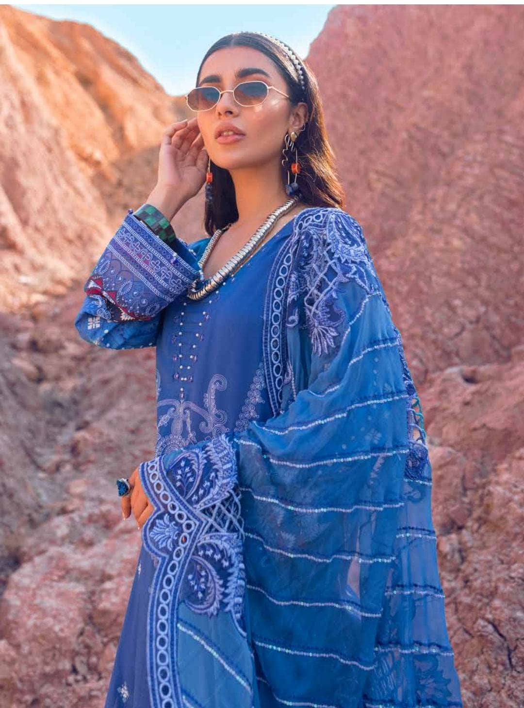 img_nureh_maya_lawn_22_awwal_boutique