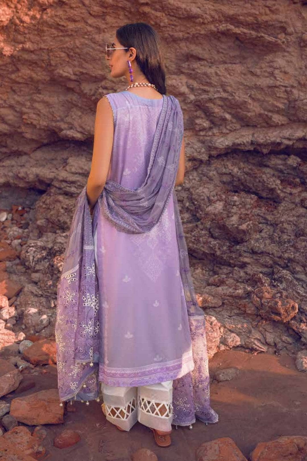 img_nureh_maya_lawn_22_awwal_boutique