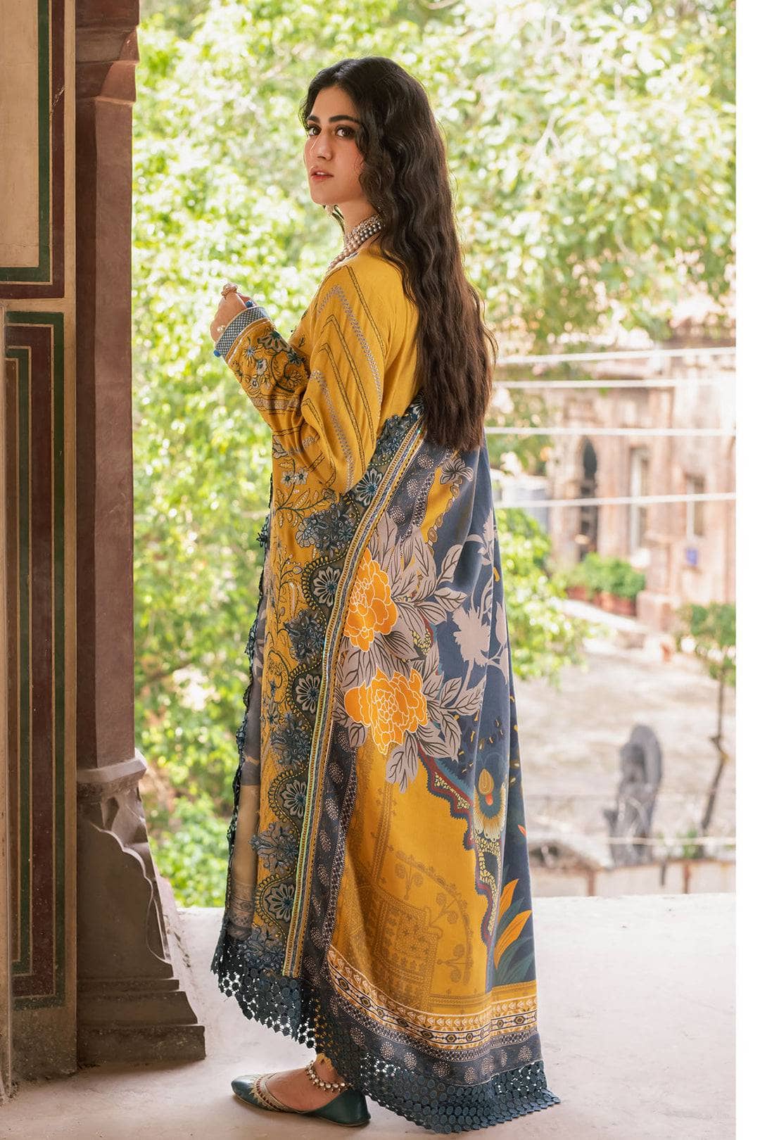 img_nureh_maya_khaddar_awwal_boutique