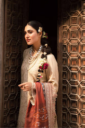 Nureh Nureh Maya Khaddar
