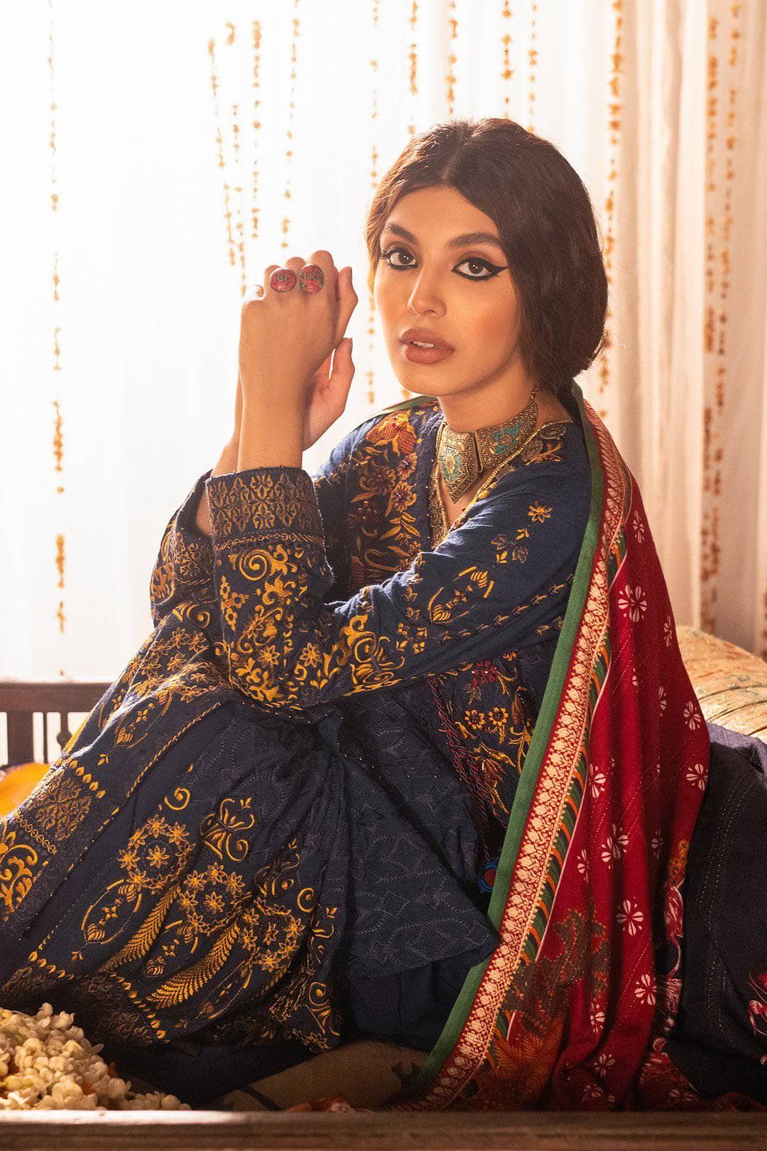 img_nureh_maya_linen_awwal_boutique