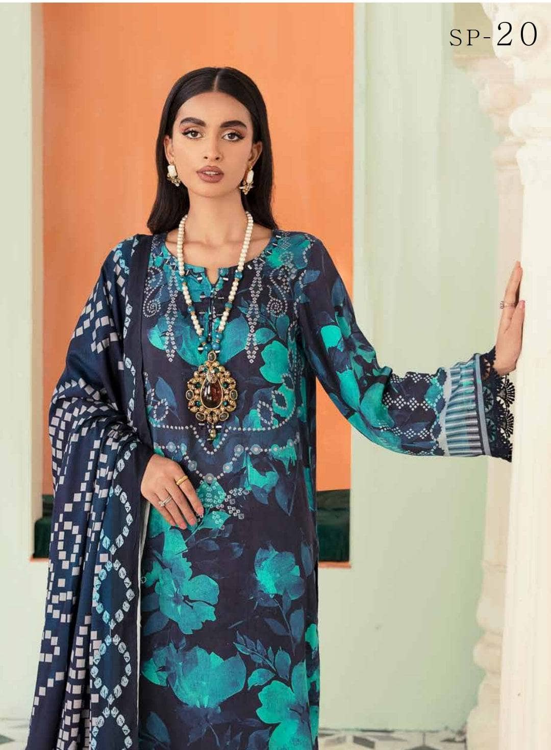 img_nureh_marina_signature_prints_shawl_collection_awwal_boutique