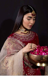 img_nureh_maya_velvet_awwal_boutique