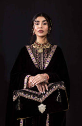 img_nureh_velvet_awwal_boutique