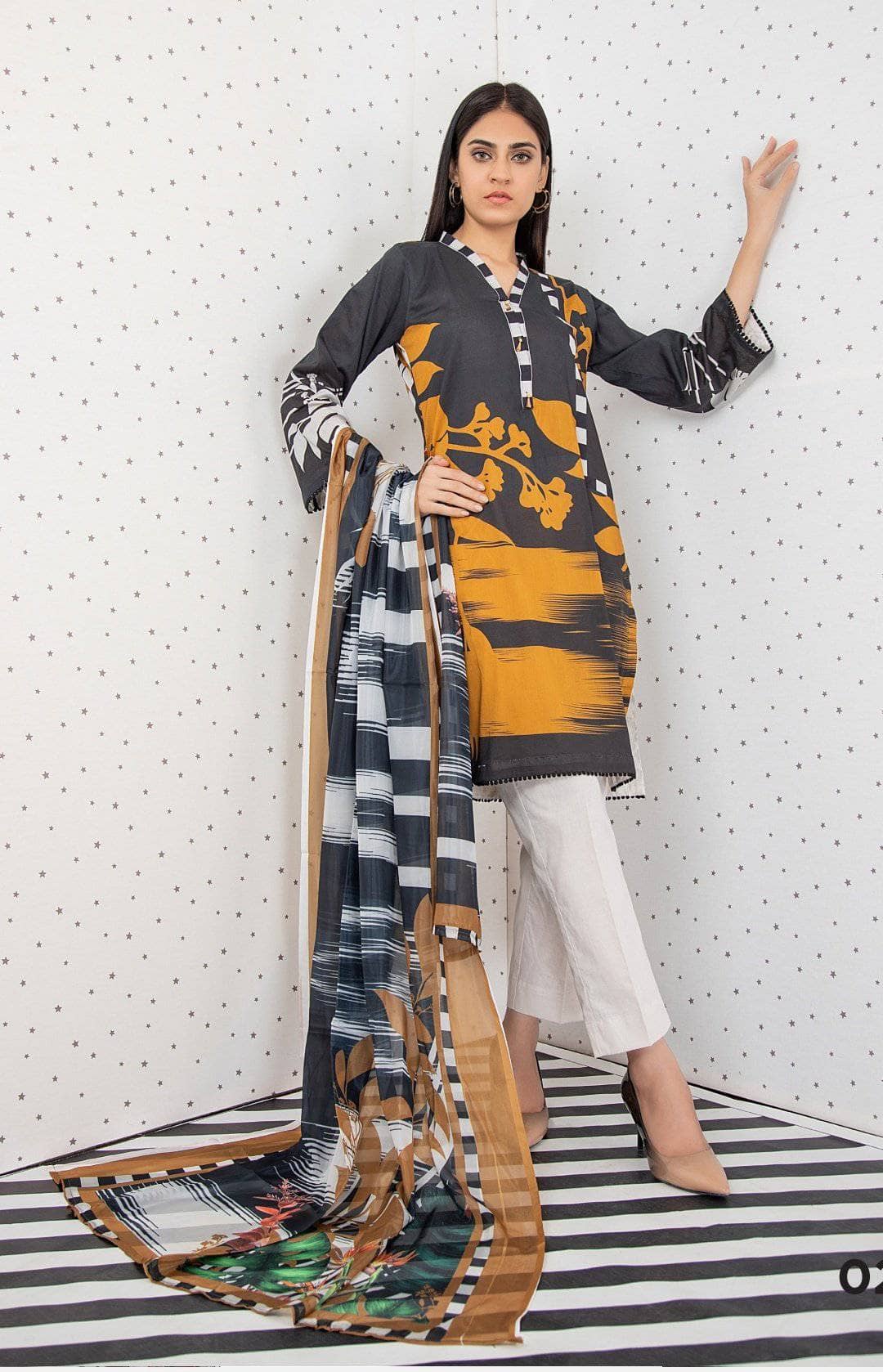 Orchid Lawn Pakistani Suit Orchid Printed Lawn with Silk Dupattaa
