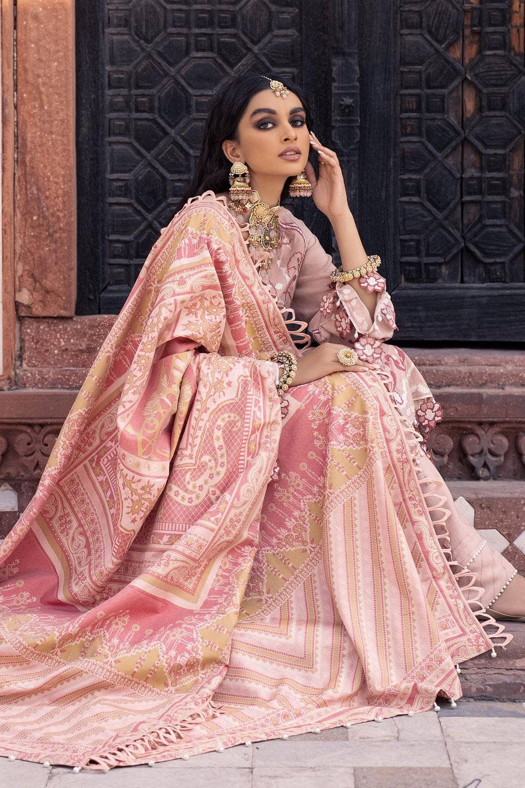 img_nureh_exclusive_shawl_collection_awwal_boutique