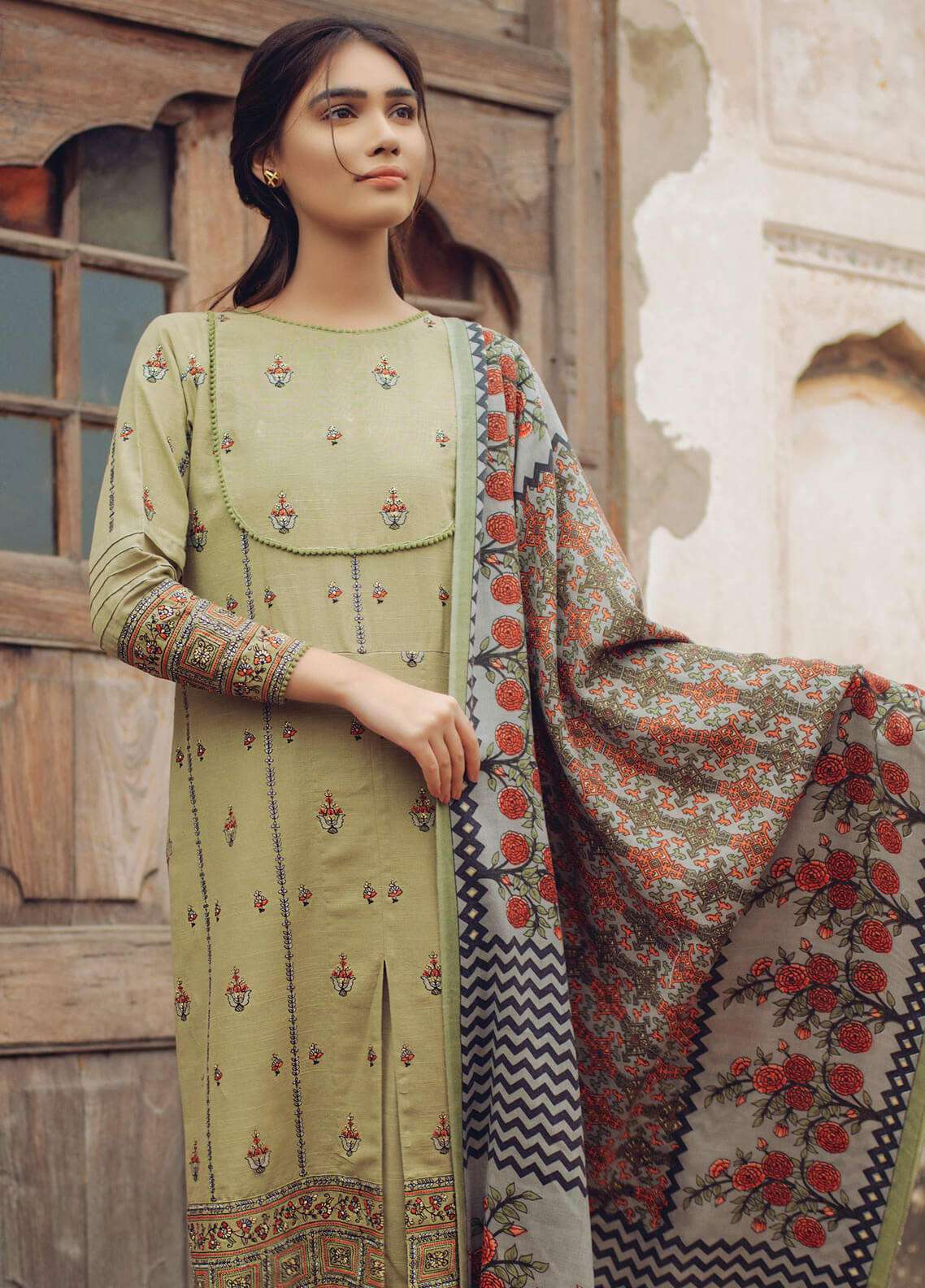 img_qalamkar_angan_winter_collection_awwal_boutique_awwal_boutique