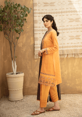 img_q_line_by_qalamkar_luxury_lawn_2021_awwal_boutique