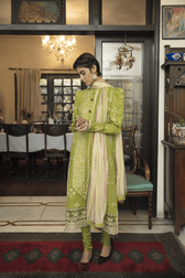 img_q_line_by_qalamkar_luxury_lawn_2021_awwal_boutique