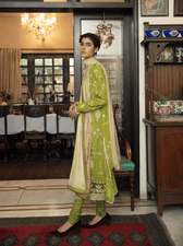 img_q_line_by_qalamkar_luxury_lawn_2021_awwal_boutique