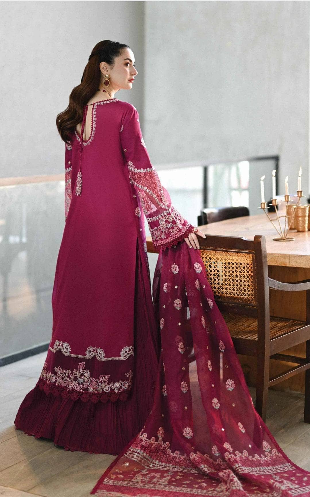 img_qalamkar_sahil_luxury_lawn_23_awwal_boutique