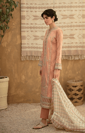 img_q_line_by_qalamkar_luxury_lawn_2021_awwal_boutique