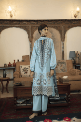 img_q_line_by_qalamkar_luxury_lawn_2021_awwal_boutique