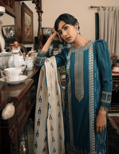 img_q_line_by_qalamkar_luxury_lawn_2021_awwal_boutique