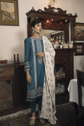 img_q_line_by_qalamkar_luxury_lawn_2021_awwal_boutique