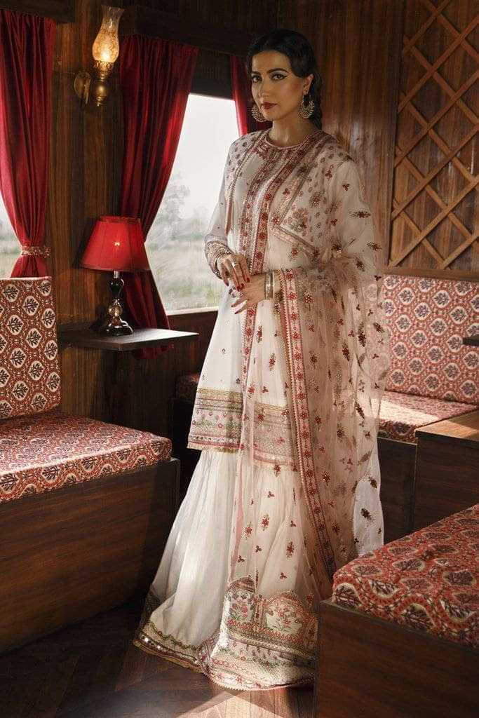 img_qalamkar_luxury_lawn_2021_awwal_boutique