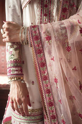 img_qalamkar_luxury_lawn_2021_awwal_boutique