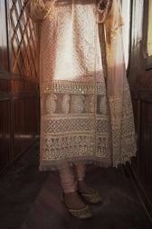 img_qalamkar_luxury_lawn_2021_awwal_boutique