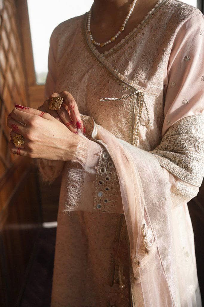 img_qalamkar_luxury_lawn_2021_awwal_boutique