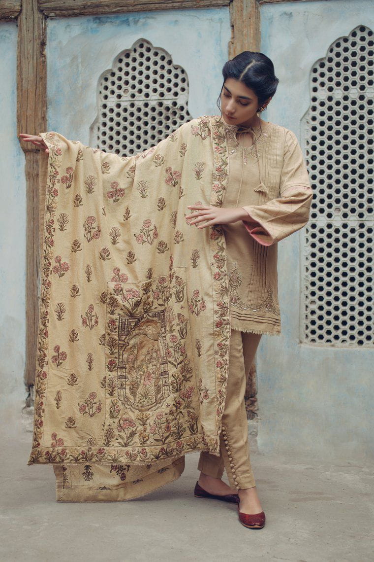 img_qalamkar_angan_winter_collection_awwal_boutique_awwal_boutique