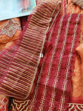 img_open_pics_qalamkar_lawn_awwal_boutique