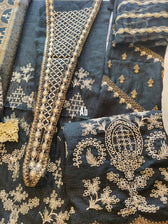 img_open_pics_qalamkar_luxury_shawls_collection_awwal_boutique