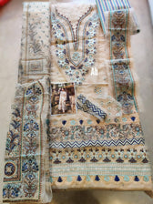 img_open_pics_qalamkar_luxury_shawls_collection_awwal_boutique