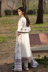 img_qalamkar_q_line_lawn_23_awwal_boutique