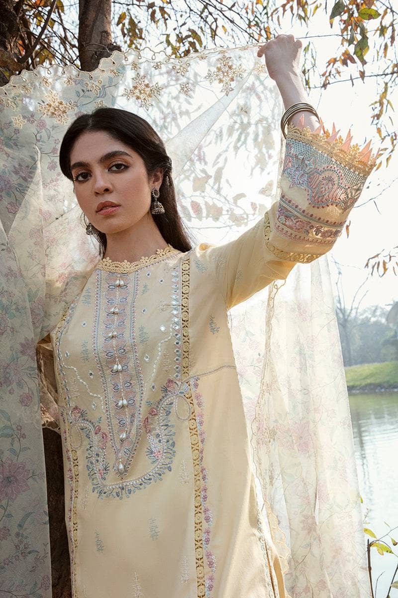 img_qalamkar_q_line_lawn_23_awwal_boutique