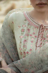img_q_line_by_qalamkar_lawn_2021_awwal_boutique
