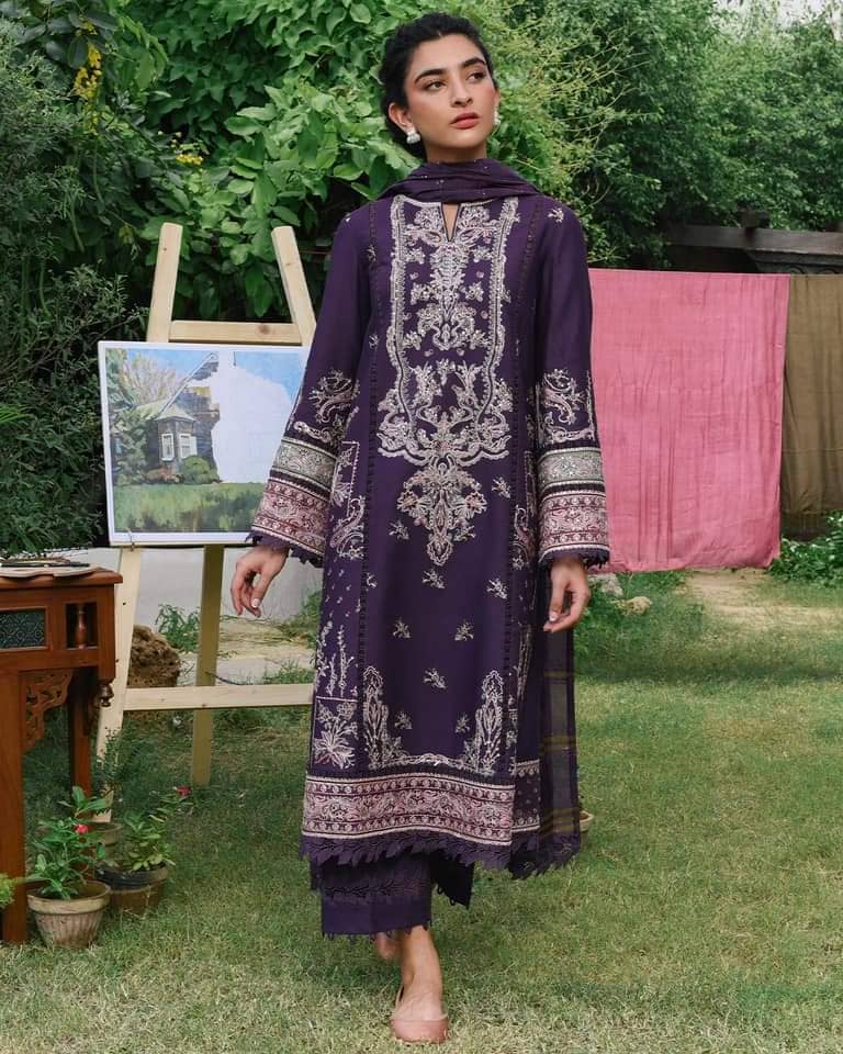 img_qalamkar_q_line_fall_winter_awwal_boutique