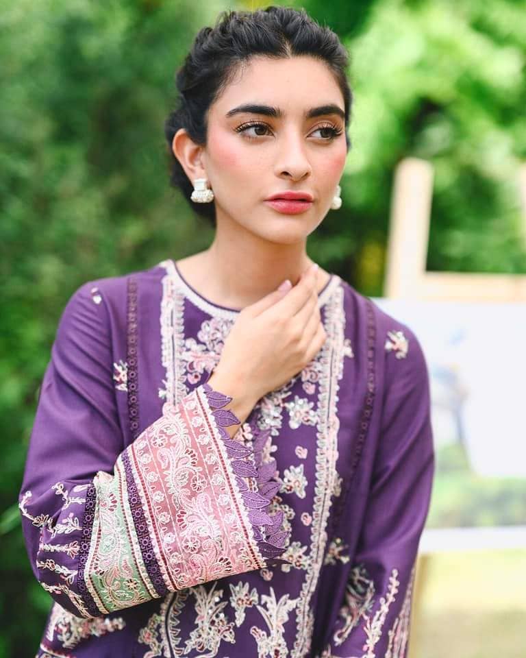 img_qalamkar_q_line_fall_winter_awwal_boutique