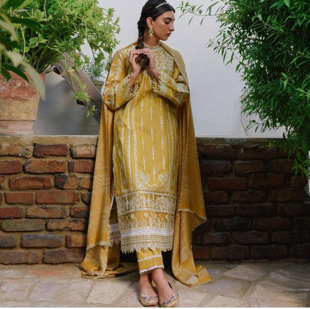 img_qalamkar_q_line_fall_winter_awwal_boutique