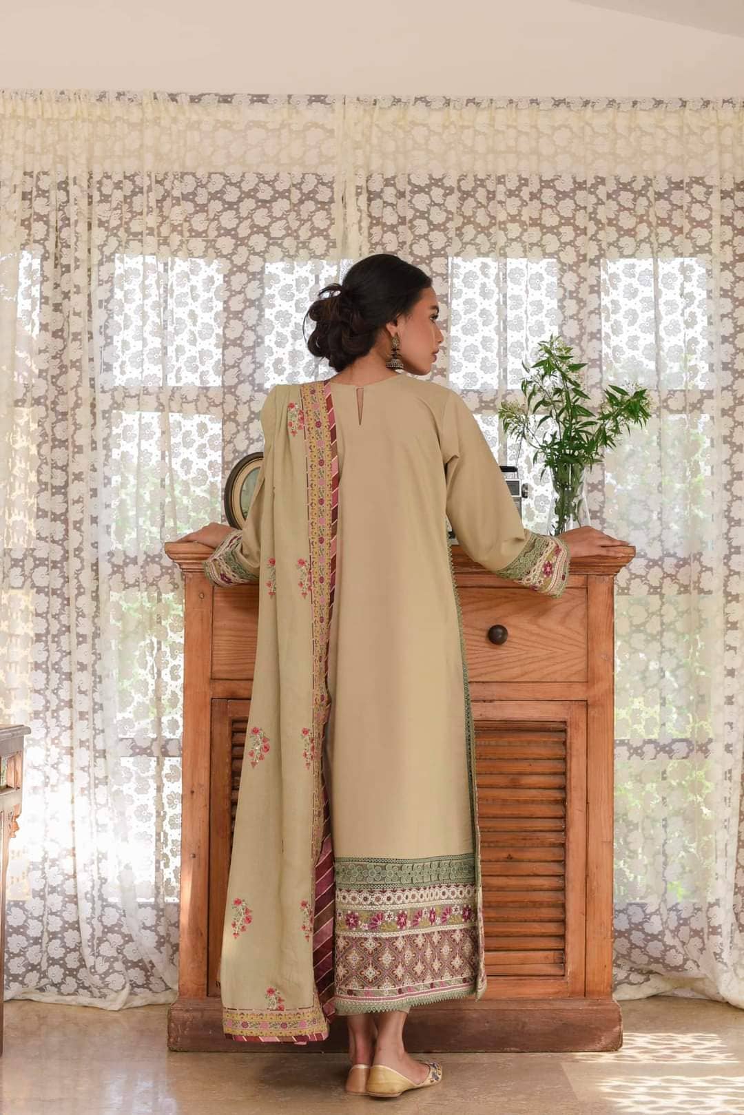 img_qalamkar_q_line_fall_winter_awwal_boutique