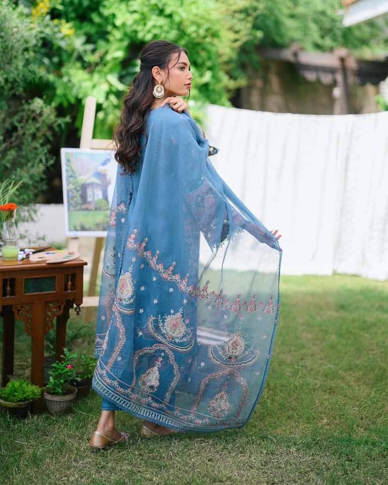 img_qalamkar_q_line_fall_winter_awwal_boutique