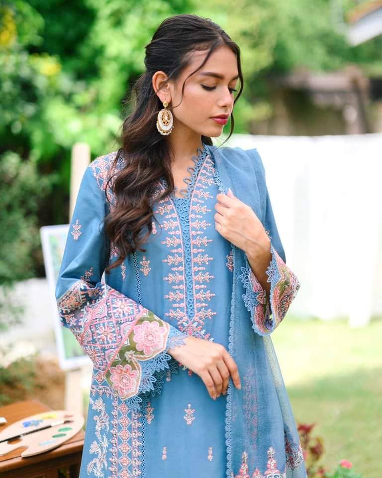 img_qalamkar_q_line_fall_winter_awwal_boutique