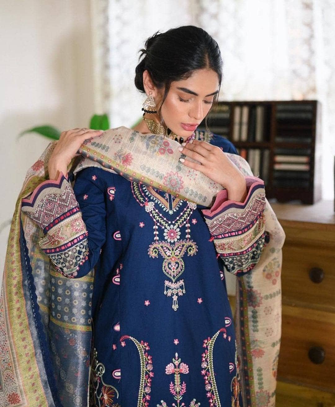 img_qalamkar_q_line_fall_winter_awwal_boutique