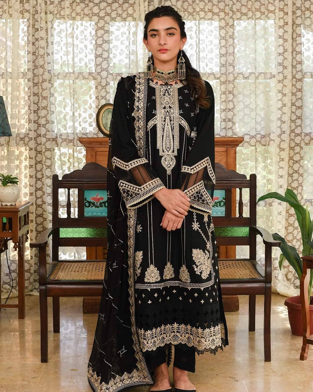 img_qalamkar_q_line_fall_winter_awwal_boutique