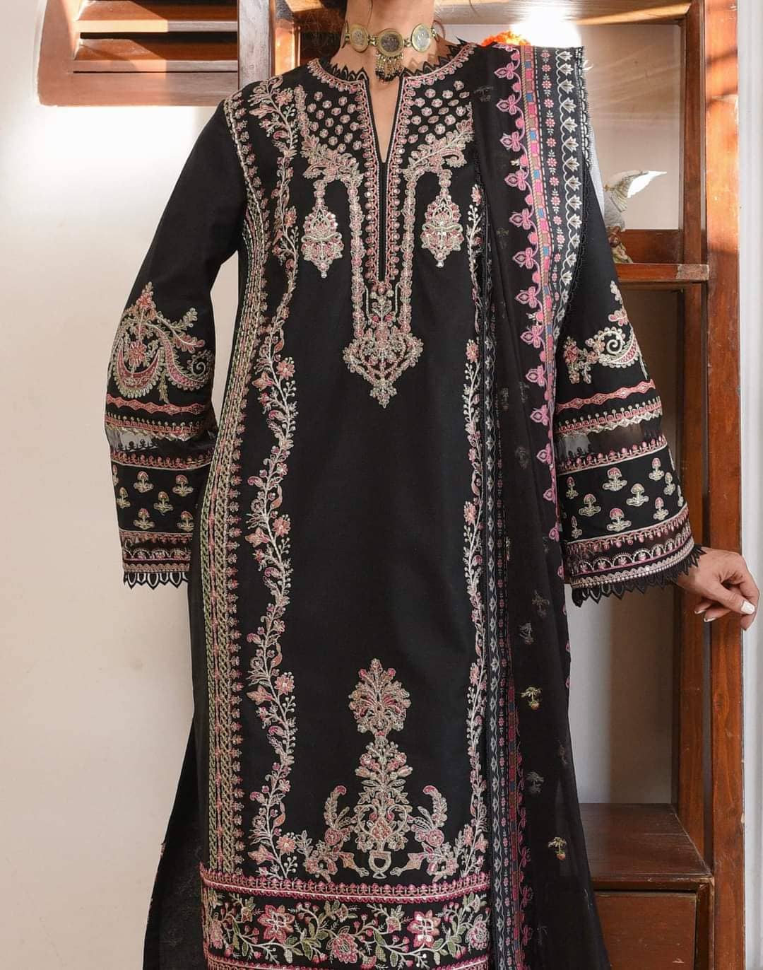 img_qalamkar_q_line_fall_winter_awwal_boutique