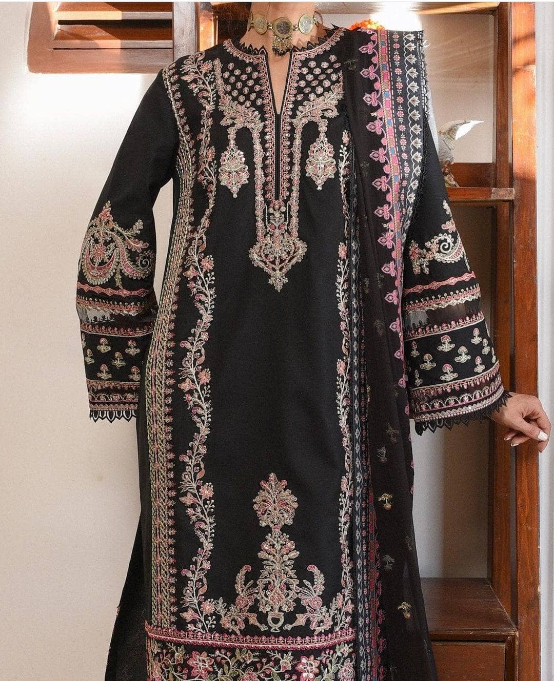 img_qalamkar_q_line_fall_winter_awwal_boutique