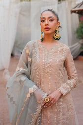 img_qalamkar_luxury_formals_awwal_boutique