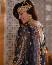 img_qalamkar_luxury_formals_awwal_boutique