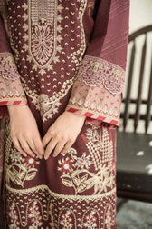 img_spotted_in_qalamkar_luxury_shawls_collection_awwal_boutique