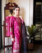 img_spotted_in_qalamkar_q_line_linen_2022_awwal_boutique