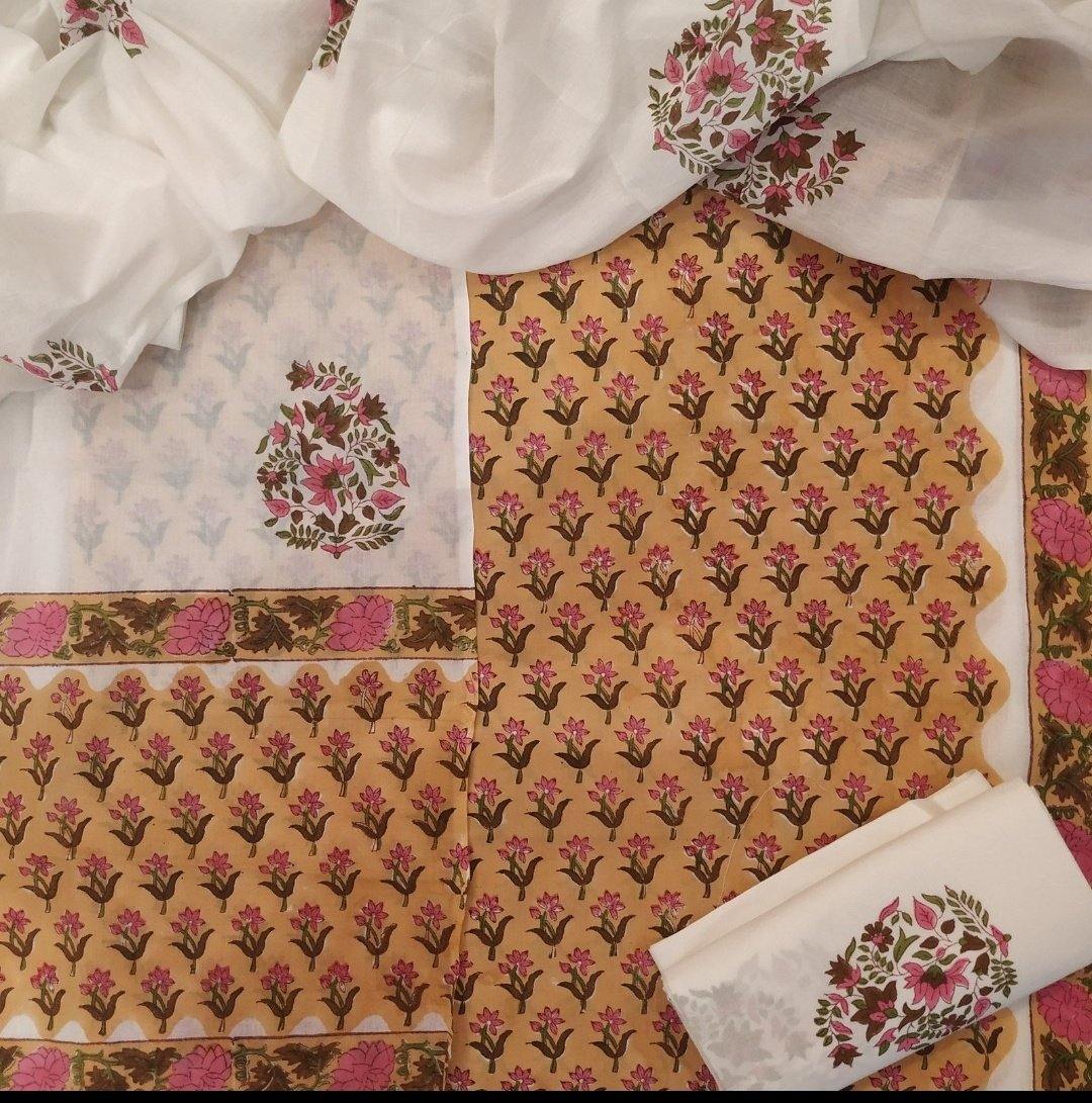 img_cotton_rajasthani_block_printed_with_mulmul_dupatta_awwal_boutique