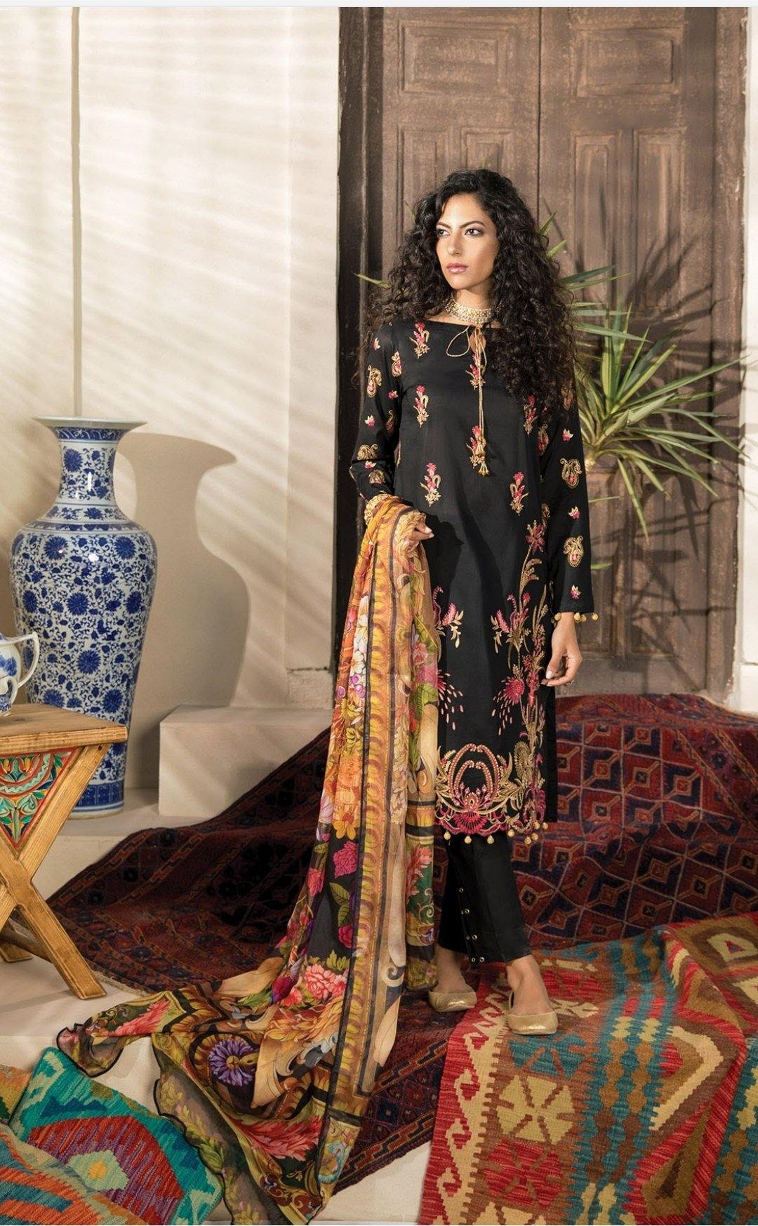 Rajbari Lawn Collection/2B/2 Pc - AWWALBOUTIQUE