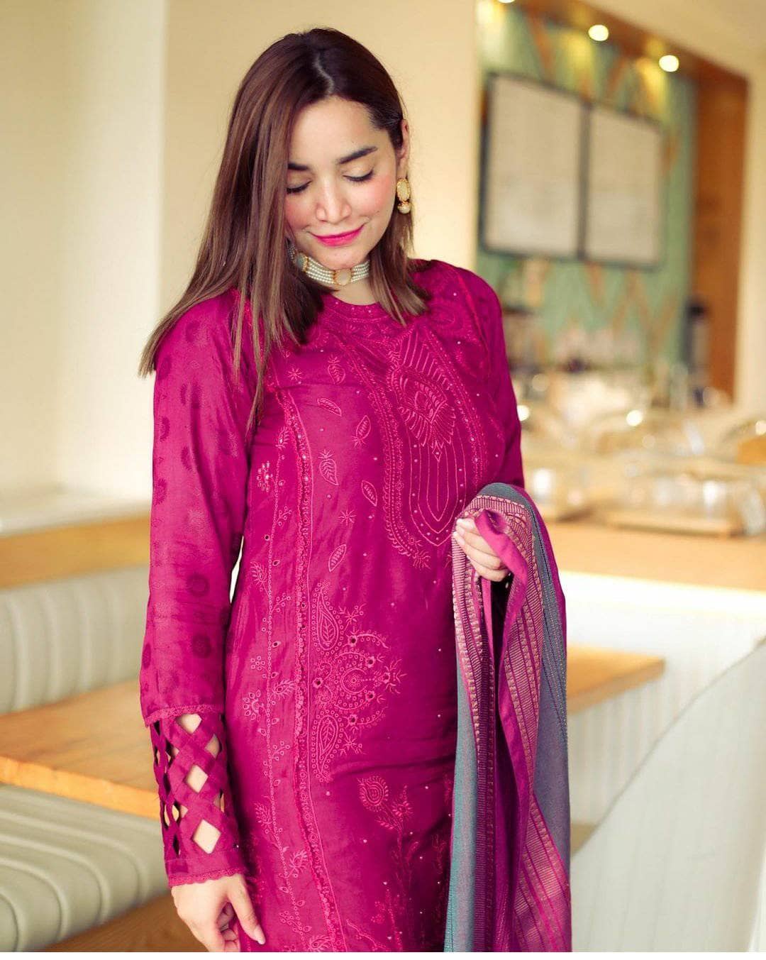 img_rajbari_chikankari_fall_winter_21_awwal_boutique