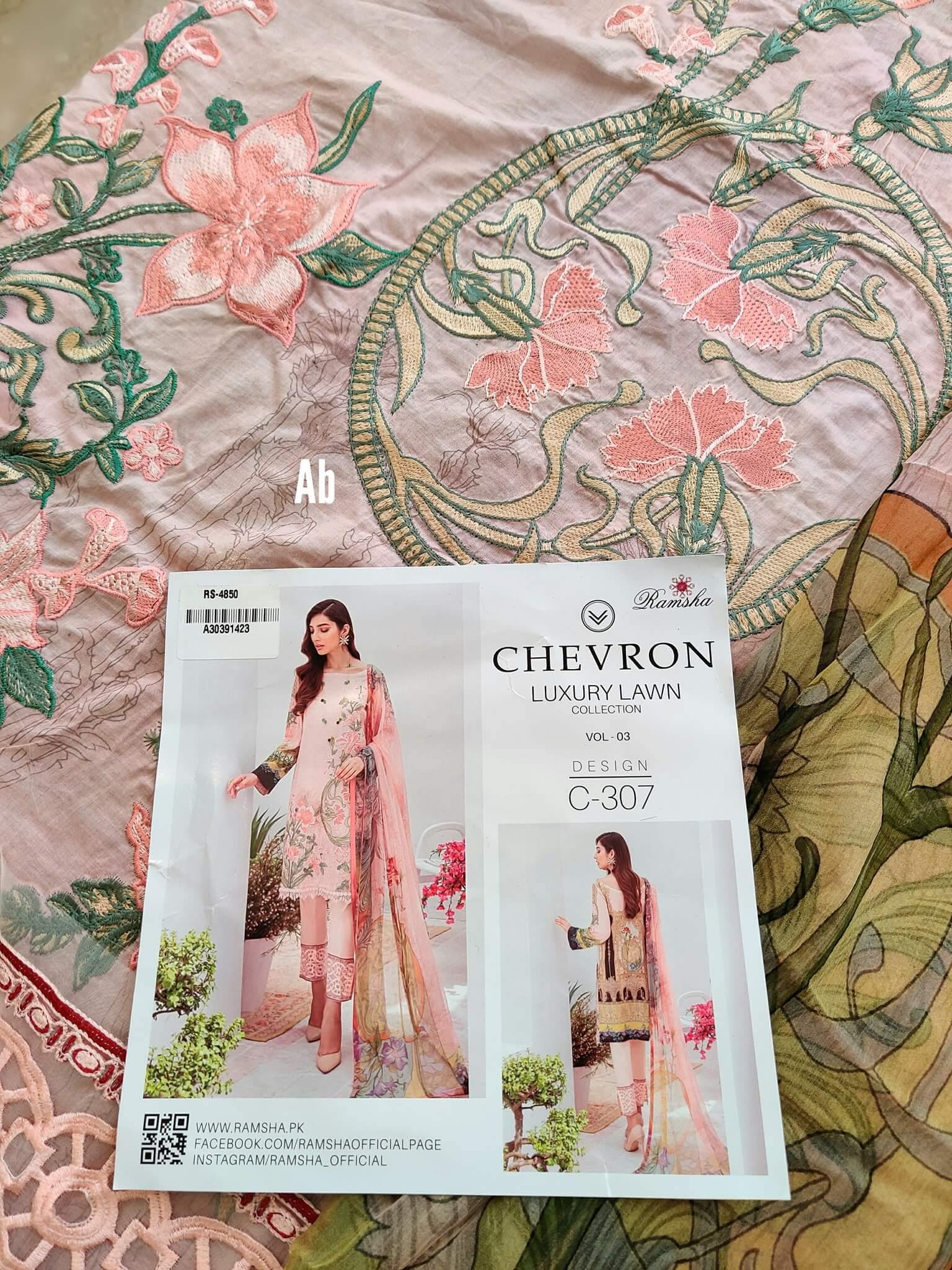 img_ramsha_chevron_lawn_open_pics_awwal_boutique