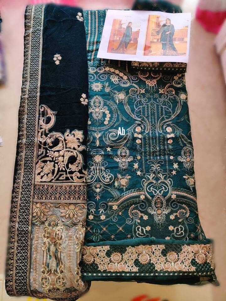 img_open_pics_ramsha_velvet_awwal_boutique